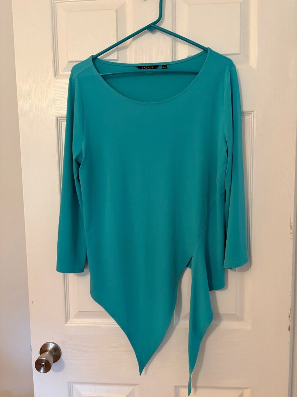 IMAN 3/4 Sleeve Top in Aqua